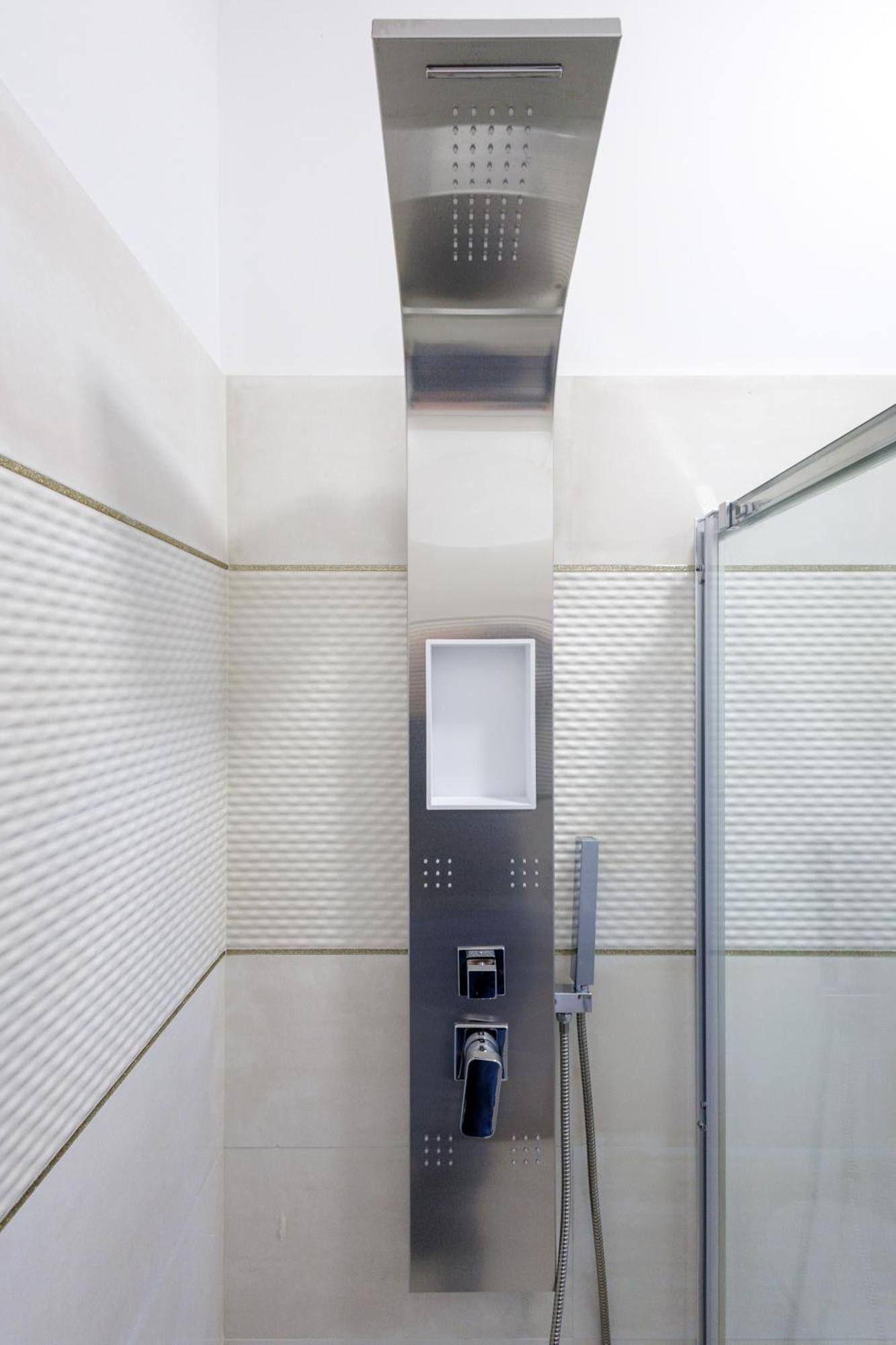 Genoa Lux Apartments With Parking Exterior foto