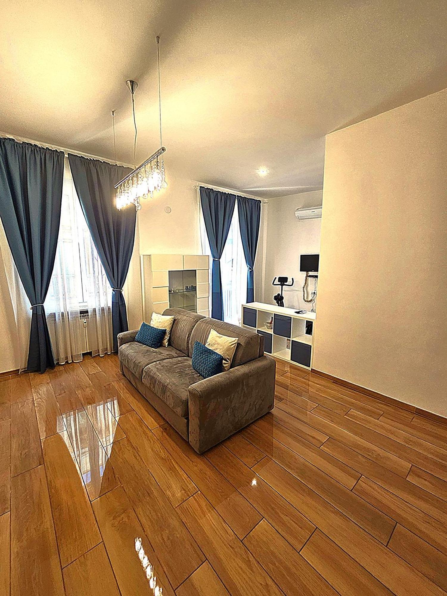 Genoa Lux Apartments With Parking Exterior foto